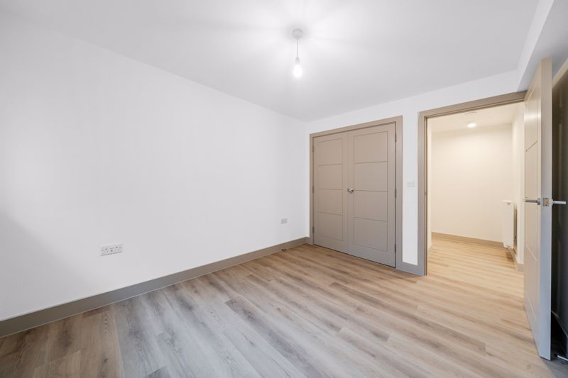 Bed 1- click for photo gallery